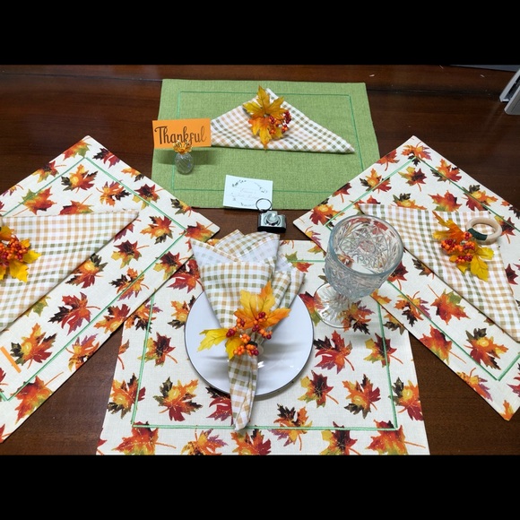 PLACEMATS - Picture 11 of 13
